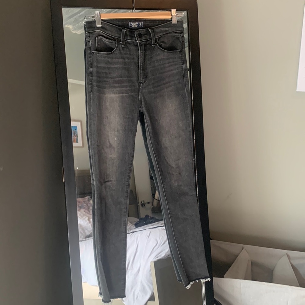Abercrombie high rise super skinny jeans, size 25s
